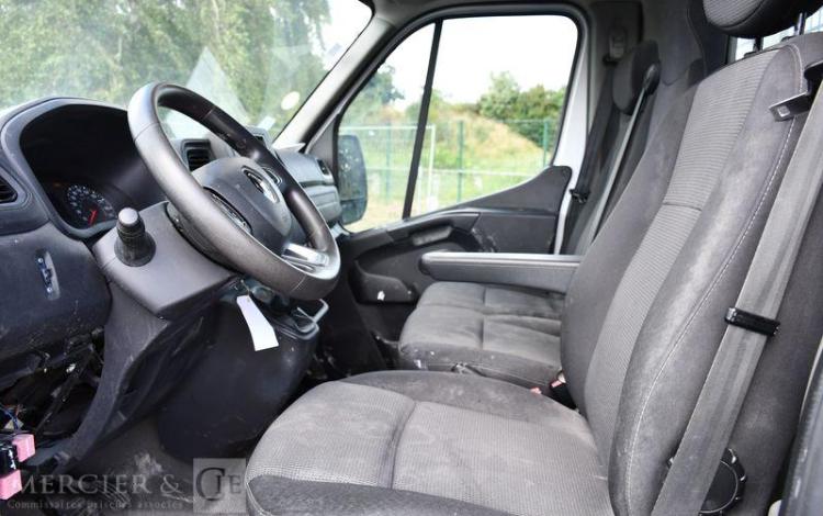 RENAULT MASTER 2.3 DCI 130 GRAND CONFORT BENNE BLANC FP-921-ZL