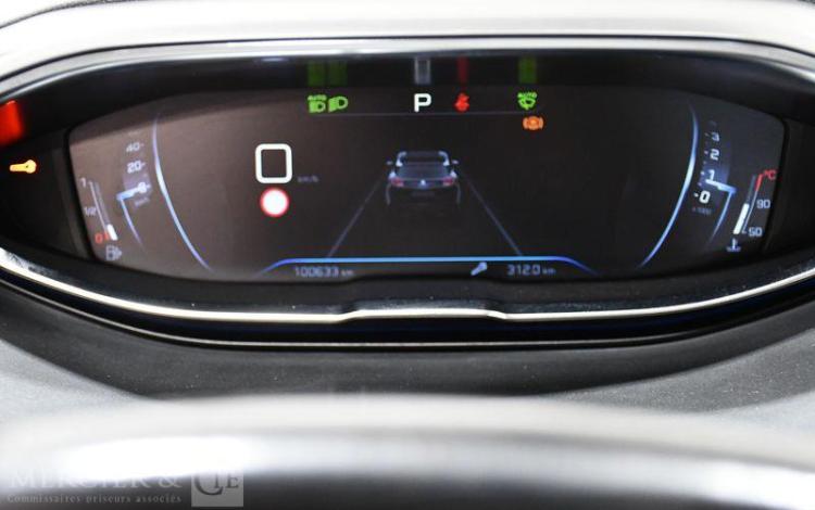 PEUGEOT 3008 1.5 BLUEHDI 130 ALLURE BUSINESS EAT NOIR FQ-910-GK