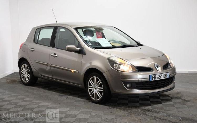 RENAULT CLIO 1.5 DCI 105CH INITIALE BEIGE FR-451-DR