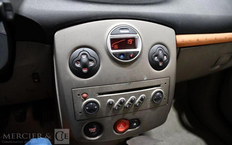 RENAULT CLIO 1.5 DCI 105CH INITIALE BEIGE FR-451-DR