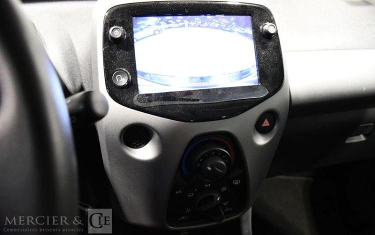 TOYOTA AYGO BLANC FS-138-VZ