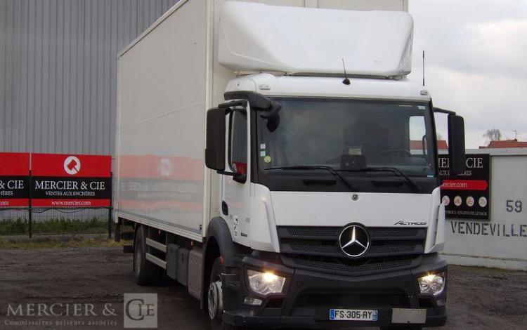 MERCEDES ACTROS S/M 1824 4×2 FG HAYON DHOLLANDIA DHVO25 – DIESEL – 182832 KMS – AN 2020 BLANC FS-305-RY