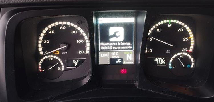 MERCEDES ACTROS S/M 1824 4×2 FG HAYON DHOLLANDIA DHVO25 – DIESEL – 182832 KMS – AN 2020 BLANC FS-305-RY