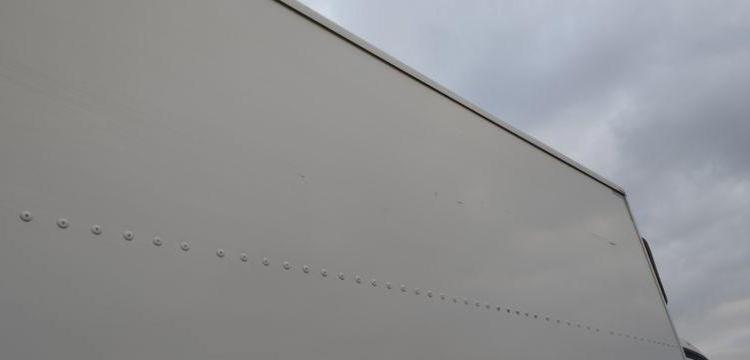 MERCEDES ACTROS S/M 1824 4×2 FG HAYON DHOLLANDIA DHVO25 – DIESEL – 182832 KMS – AN 2020 BLANC FS-305-RY