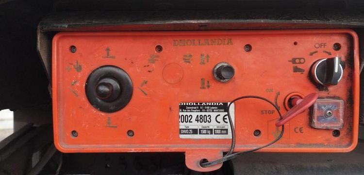 MERCEDES ACTROS S/M 1824 4×2 FG HAYON DHOLLANDIA DHVO25 – DIESEL – 143590 KMS – AN 2020 BLANC FS-395-RY
