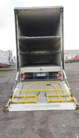 MERCEDES ACTROS S/M 1824 4×2 FG HAYON DHOLLANDIA DHVO25 – DIESEL – 143590 KMS – AN 2020 BLANC FS-395-RY
