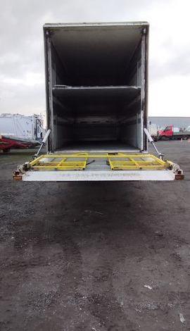 MERCEDES ACTROS S/M 1824 4×2 FG HAYON DHOLLANDIA DHVO25 – DIESEL – 143590 KMS – AN 2020 BLANC FS-395-RY