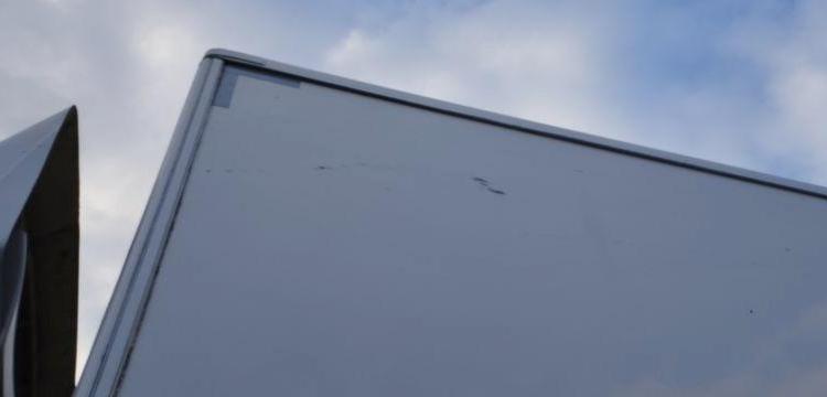 MERCEDES ACTROS S/M 1824 4×2 FG HAYON DHOLLANDIA DHVO25 – DIESEL – 143590 KMS – AN 2020 BLANC FS-395-RY