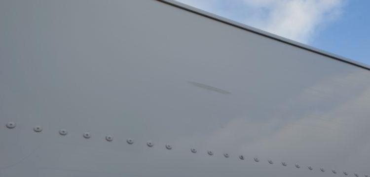 MERCEDES ACTROS S/M 1824 4×2 FG HAYON DHOLLANDIA DHVO25 – DIESEL – 143590 KMS – AN 2020 BLANC FS-395-RY