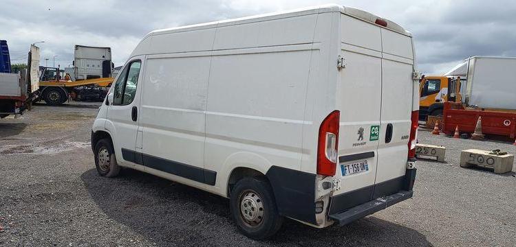 PEUGEOT BOXER PREMIUM 335 BHD L2H2 BOIS BLANC FT-156-QN