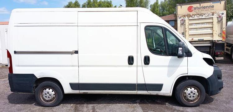 PEUGEOT BOXER PREMIUM 335 BHD L2H2 BOIS BLANC FT-156-QN