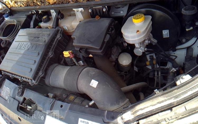 IVECO 35-160 BENNE SIMPLE CABINE COFFRE BLANC FT-601-CV