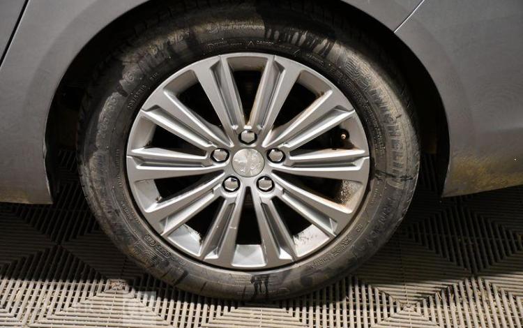 PEUGEOT 308 SW ALLURE PURE TCH 130 S&S GRIS FT-661-AS