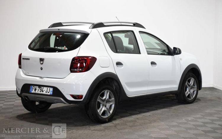 DACIA SANDERO SERIE LIMITEE EVASION ECO-G BLANC FW-794-JJ