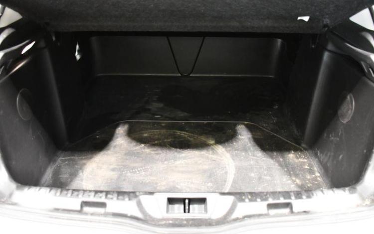 RENAULT MEGANE STE AIR NAV REVERSIBLE BLUE DCI BLANC FW-824-JE