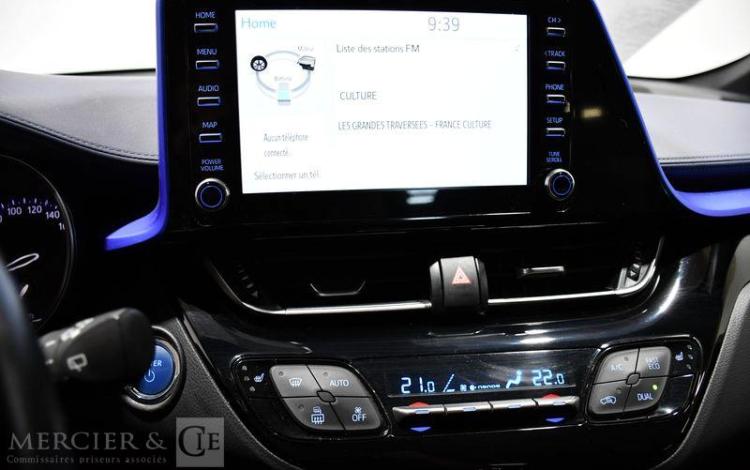 TOYOTA C-HR 98 VVT-I GRAPHIC BLEU FW-853-PK