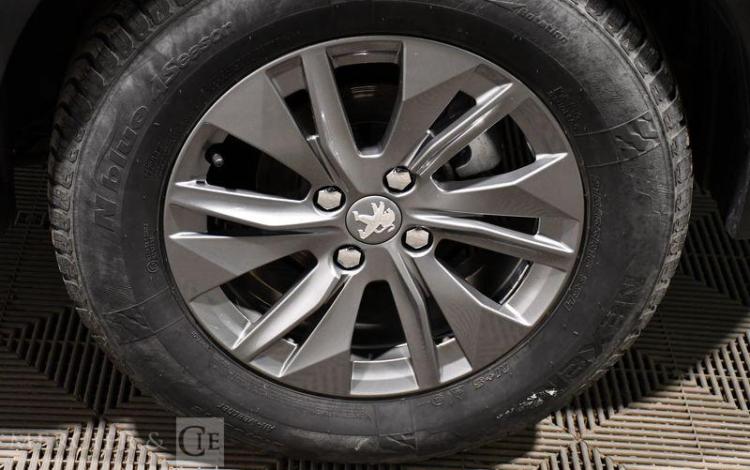 PEUGEOT 2008 ACTIVE PURE TECH 130 BLANC FW-949-WX
