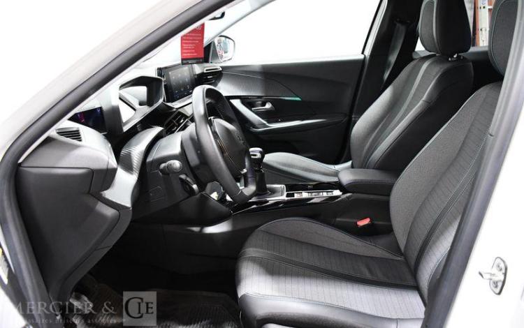 PEUGEOT 2008 1.2 PURETECH 100 ALLURE PACK BLANC FX-840-QB