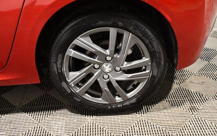 PEUGEOT 208 STYLE PURETECH 100 S&S BVM ROUGE FY-218-XR