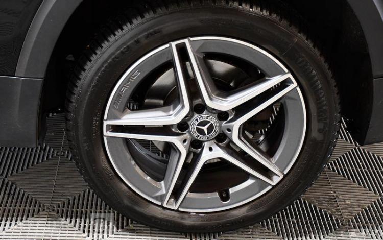 MERCEDES GLB 200 AMG LINE BLANC FY-507-YZ