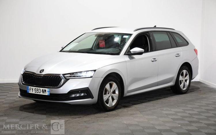 SKODA OCTAVIA GRIS FY-593-NM