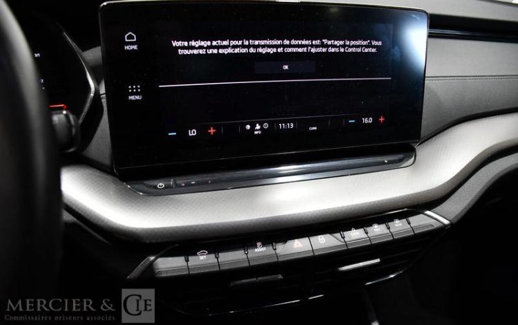 SKODA OCTAVIA GRIS FY-593-NM