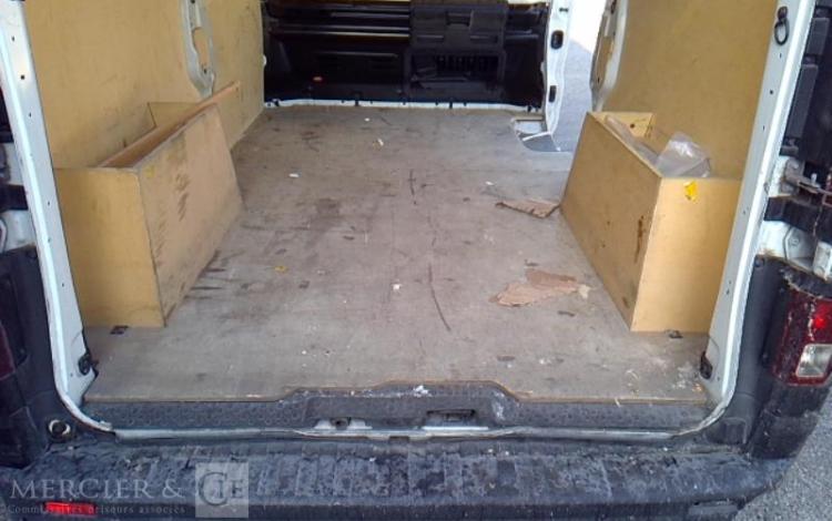 RENAULT TRAFIC FOURGON 2.0 DCI 120 1T3 L2H1 CONFORT BLANC FY-722-SA