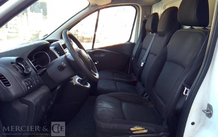 RENAULT TRAFIC FOURGON 2.0 DCI 120 1T3 L2H1 CONFORT BLANC FY-722-SA
