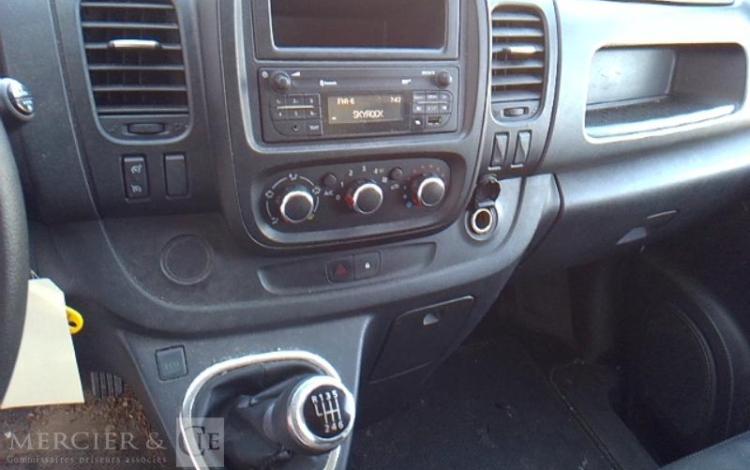 RENAULT TRAFIC FOURGON 2.0 DCI 120 1T3 L2H1 CONFORT BLANC FY-722-SA