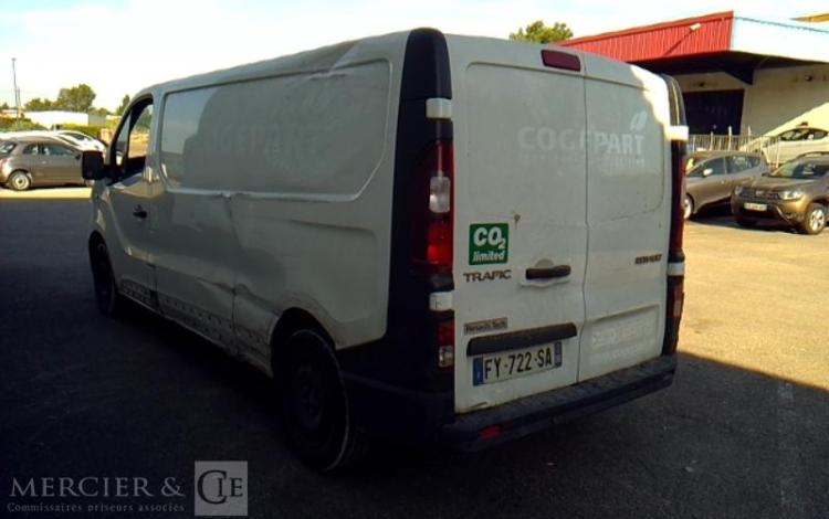 RENAULT TRAFIC FOURGON 2.0 DCI 120 1T3 L2H1 CONFORT BLANC FY-722-SA