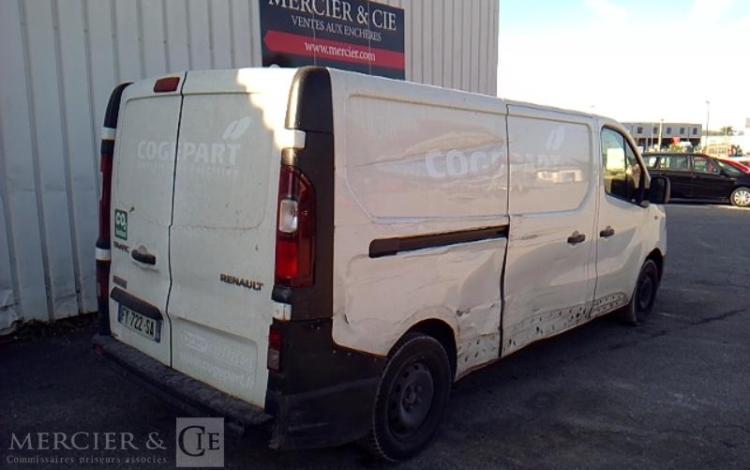 RENAULT TRAFIC FOURGON 2.0 DCI 120 1T3 L2H1 CONFORT BLANC FY-722-SA