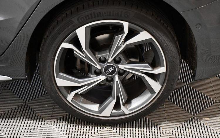 AUDI A3 SPORTBACK 2.0 TDI 150 S LINE DSG GRIS FY-998-CT