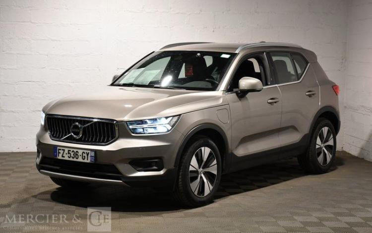 VOLVO XC40 T4 BUSINESS 2M GRIS FZ-536-GY