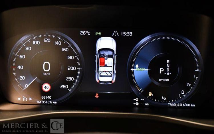 VOLVO XC40 T4 BUSINESS 2M GRIS FZ-536-GY