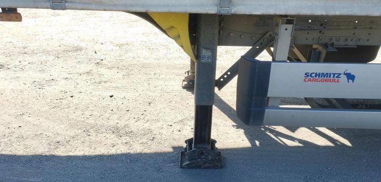 SCHMITZ SEMI REMORQUE BACHEE SCB S3T AVEC HAYON – 3 ESSIUEUX – PTAC 38 TONNES – AN 2021  FZ-756-BZ
