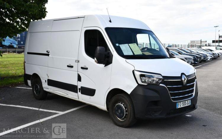 RENAULT MASTER F3500 L2H2 PRO + DCI135 BLANC FZ-935-DJ