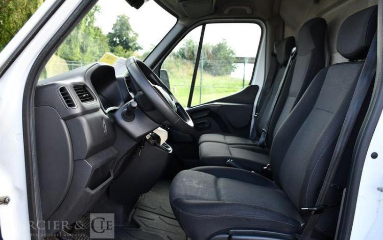 RENAULT MASTER F3500 L2H2 PRO + DCI135 BLANC FZ-935-DJ