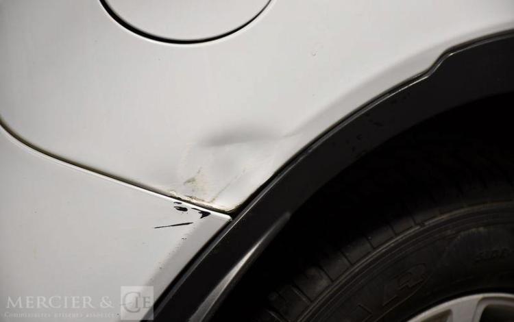 LAND ROVER EVOQUE 2,0 ED4 150 SE 2WD BLANC GA-238-KC
