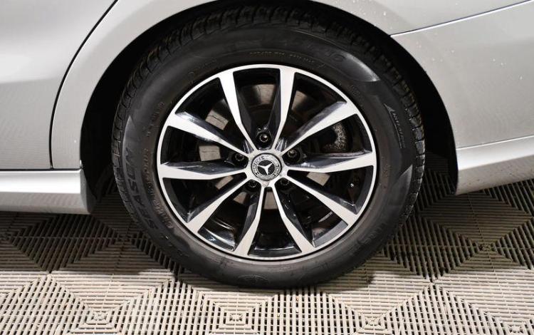 MERCEDES CLASSE CLA COUPE 2,2 200 CDI 135 FASCINATION GRIS GA-342-MV