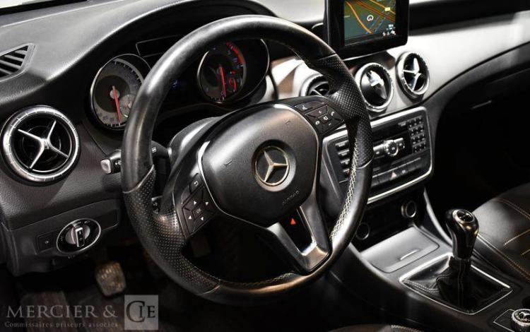 MERCEDES CLASSE CLA COUPE 2,2 200 CDI 135 FASCINATION GRIS GA-342-MV