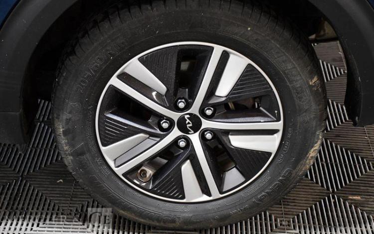 KIA NIRO FL H141 ACT BUS BLEU GB-321-VK