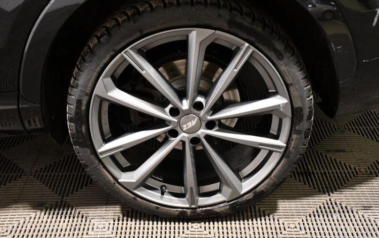 AUDI Q3 2,0 TDI 184 S-LINE NOIR GB-750-JN