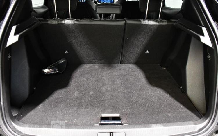 PEUGEOT E-2008 GT NOIR GC-575-CD