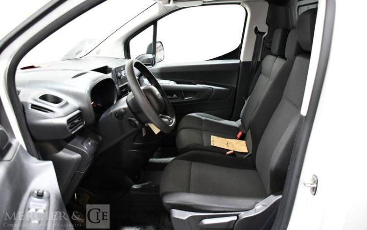 CITROEN BERLINGO M 650kg T 110 BLANC GC-731-AT