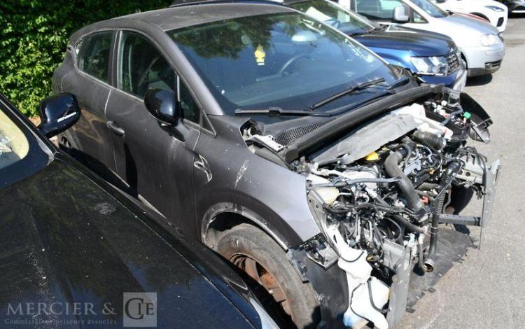 RENAULT CAPTUR BUSINESS TCE 90 GRIS GC-753-BX