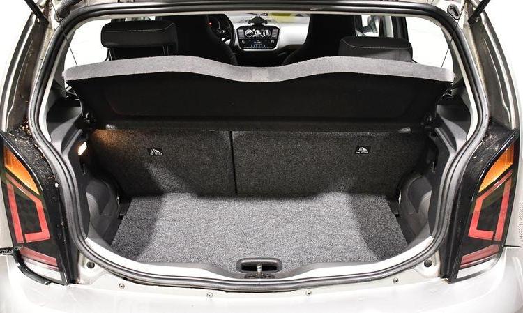 VOLKSWAGEN UP GRIS GD-236-SG