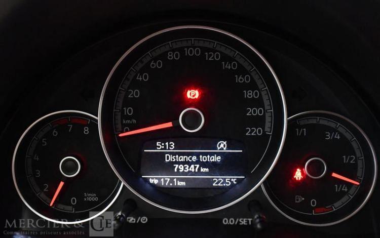 VOLKSWAGEN UP GRIS GD-236-SG