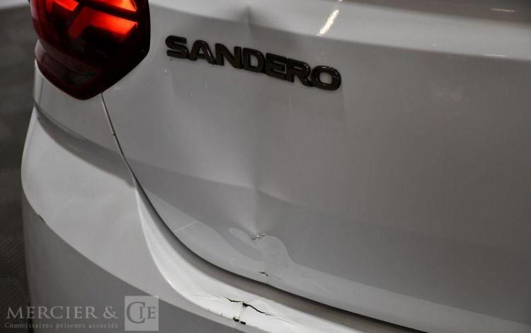 DACIA SANDERO STEPWAY 1.0 TCE GPL 100 ESSENTIAL BLANC GD-412-QY