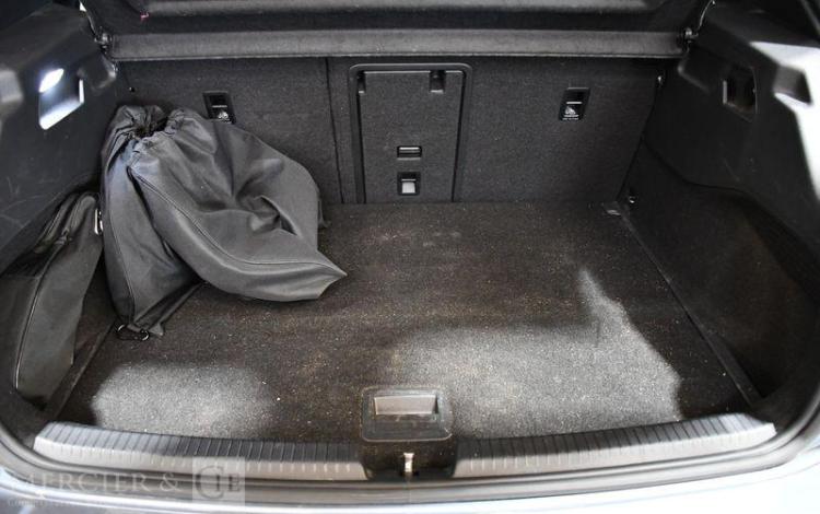 VOLKSWAGEN ID 3 ELECTRIC 205 58kWh PRO GRIS GD-453-LS