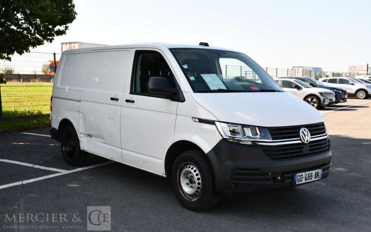 VOLKSWAGEN TRANSPORTER BLANC GD-466-AN
